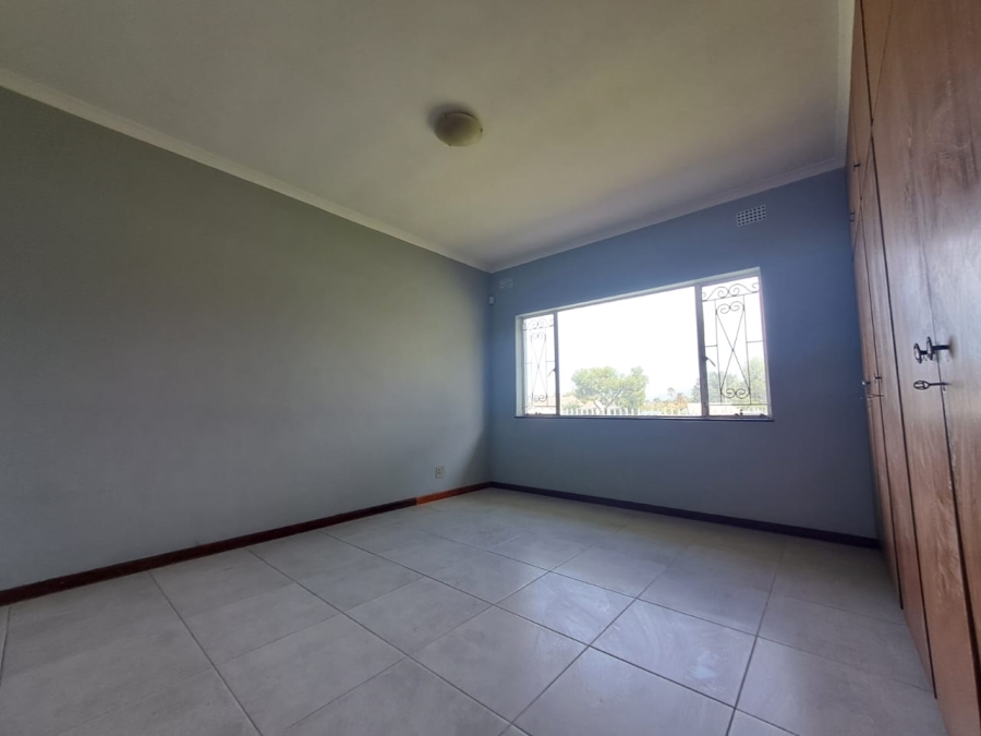 To Let 3 Bedroom Property for Rent in Panorama Western Cape